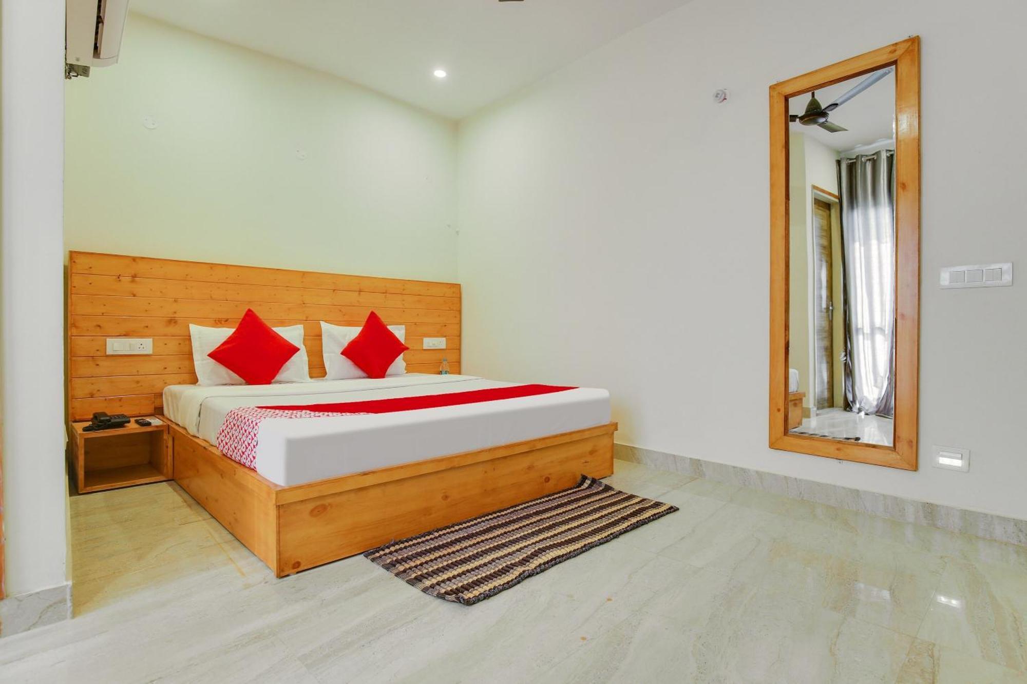 Flagship Hotel City Park Mohali Kültér fotó