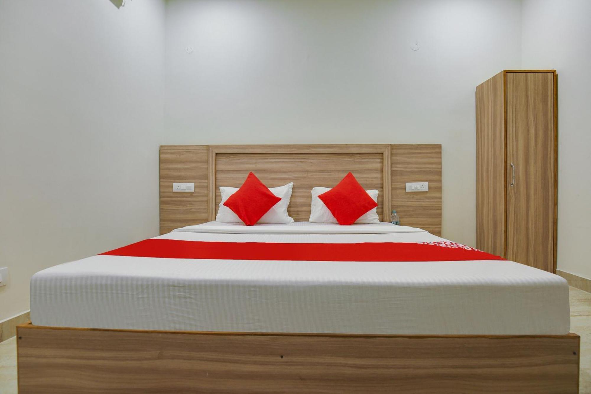 Flagship Hotel City Park Mohali Kültér fotó